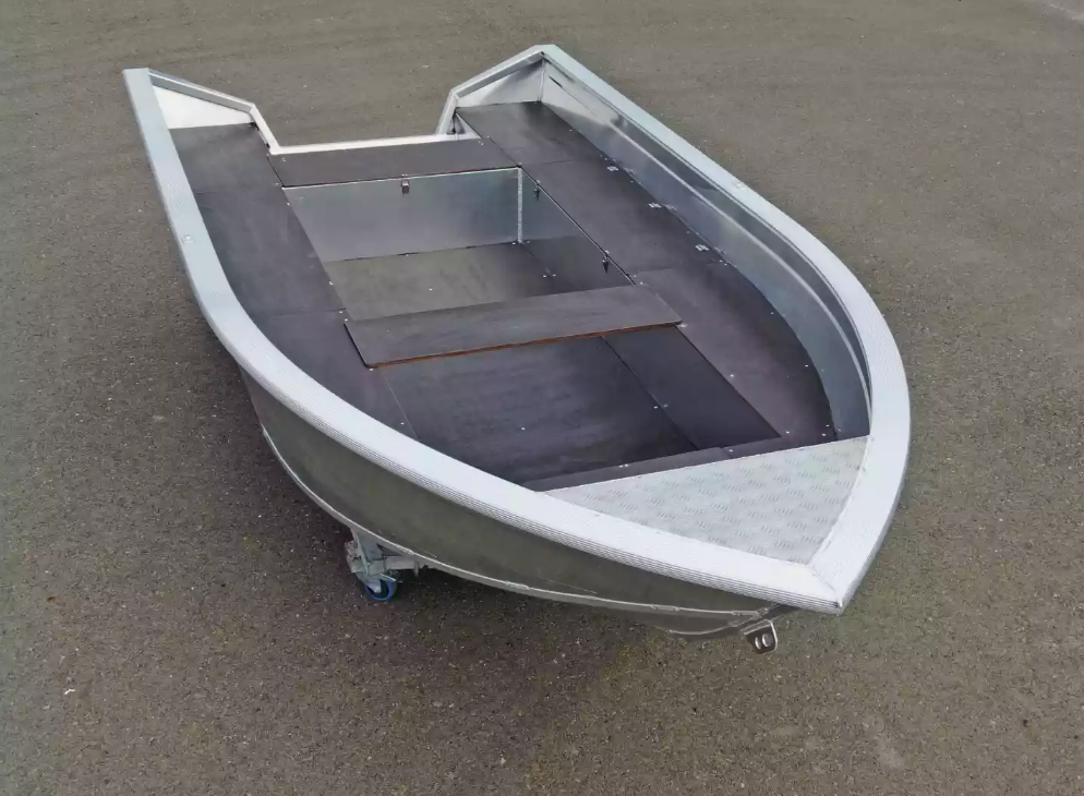 Алюминиевая лодка  Неман-420 в Астрахани