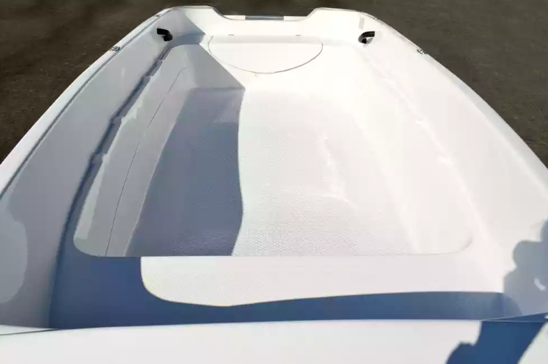 Стеклопластиковая лодка Пингвин (тримаран) в Астрахани