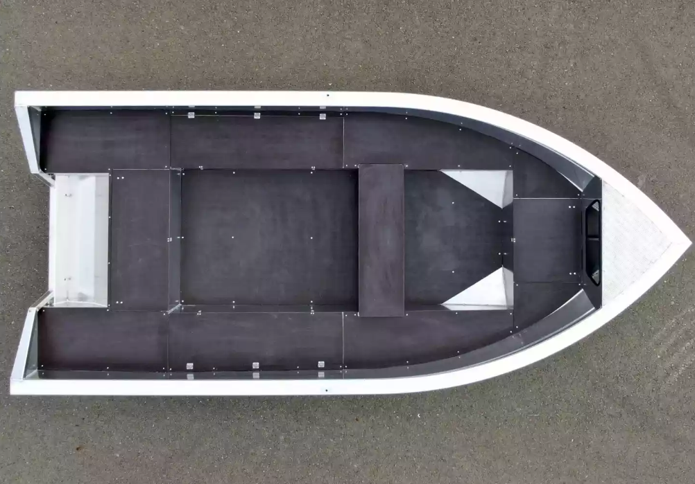 Алюминиевая лодка  Неман-420 в Астрахани