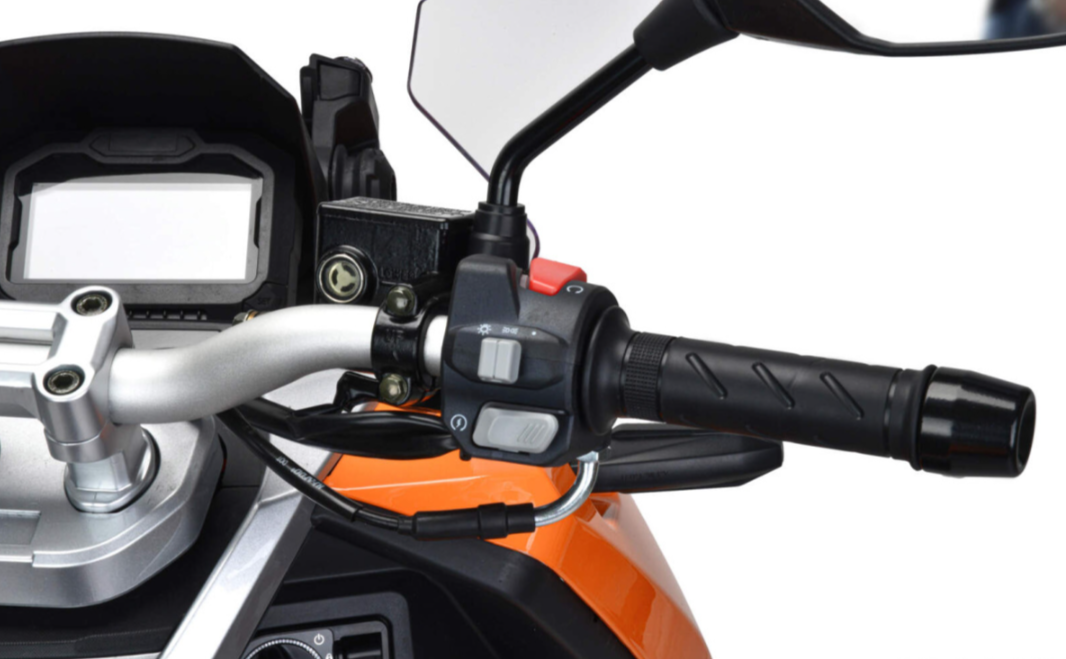 Скутер MOTOLAND (МОТОЛЕНД) T-MAX 150 в Астрахани