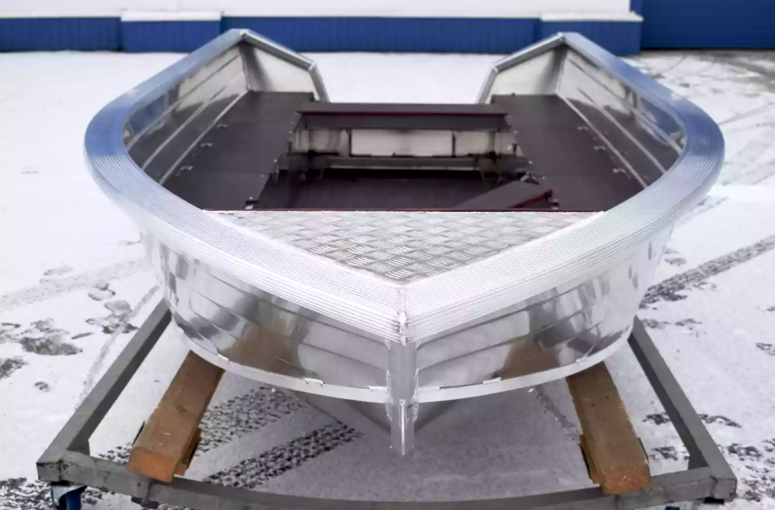 Алюминиевая лодка Неман-400 в Астрахани