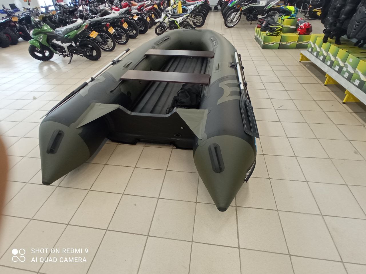 Лодка MISHIMO RIVER JET 410 под водомет в Астрахани