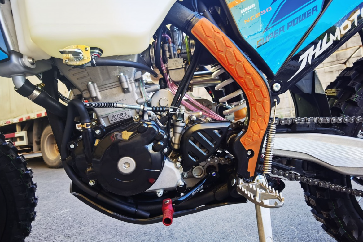 Мотоцикл JHLMOTO JHL Z7 NC250S (177MM-A) в Астрахани