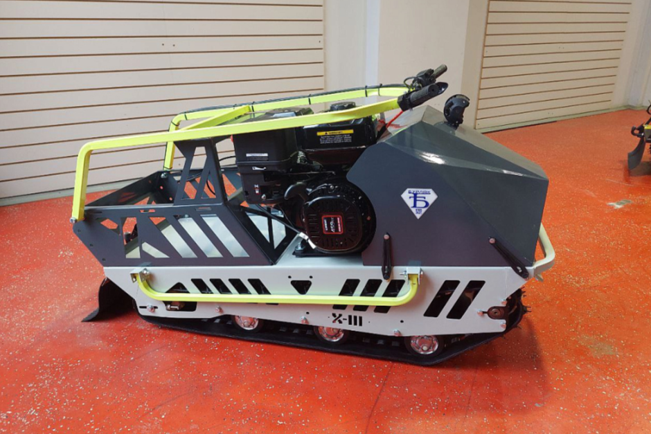 Мотобуксировщик Бурлак Пионер в Астрахани