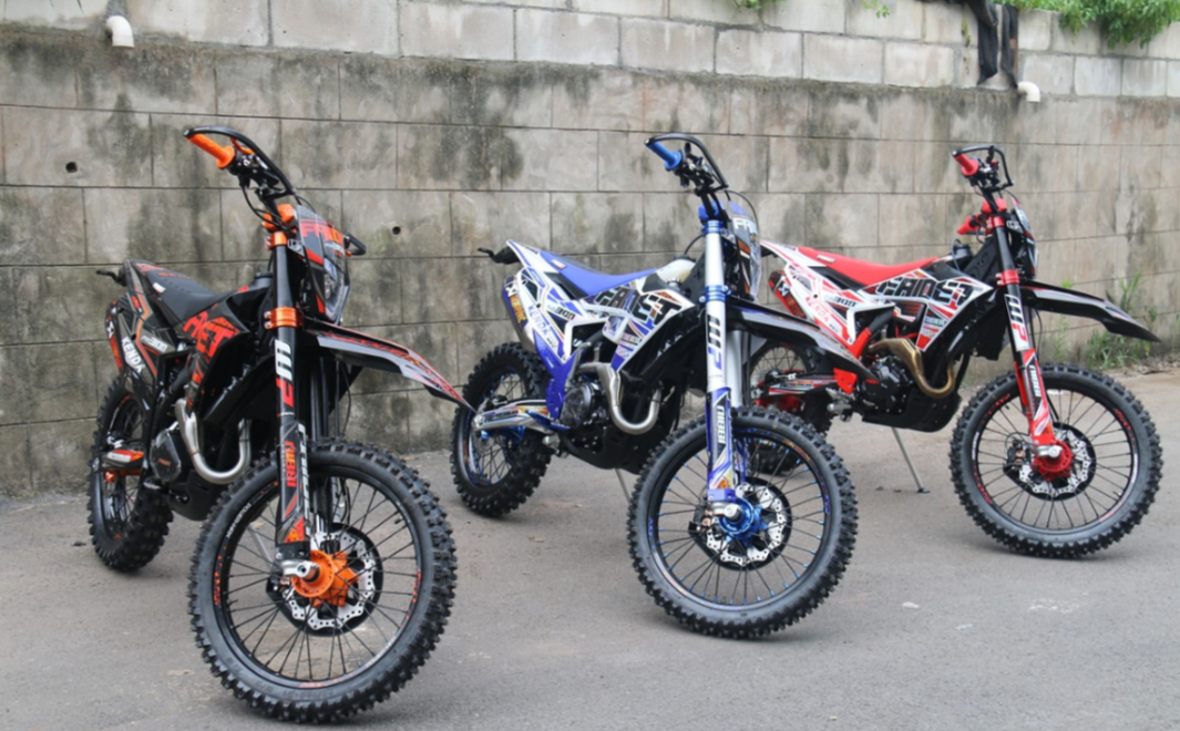 Кроссовый мотоцикл FAIDET NC300S ULTRA WP в Астрахани