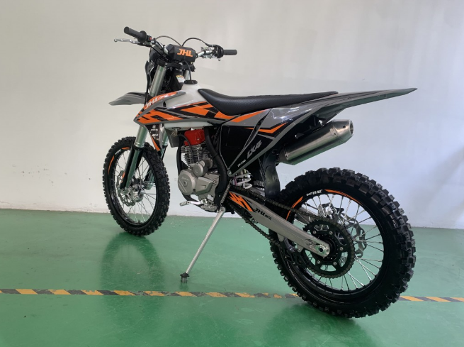 Мотоцикл JHLMOTO JHL LX4 CB300RL (175FMN) в Астрахани