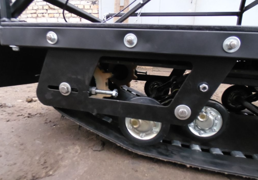 Мотобуксировщик AhtaR Зима 15 л/с с вариатором в Астрахани