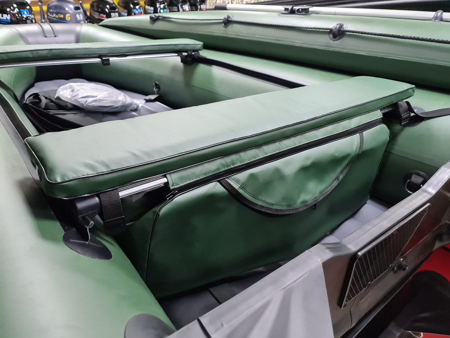 КОМПЛЕКТ МЯГКИХ НАКЛАДОК С СУМКОЙ ДЛЯ ЛОДОК 110Х20 ЗЕЛЕНЫЙ в Астрахани