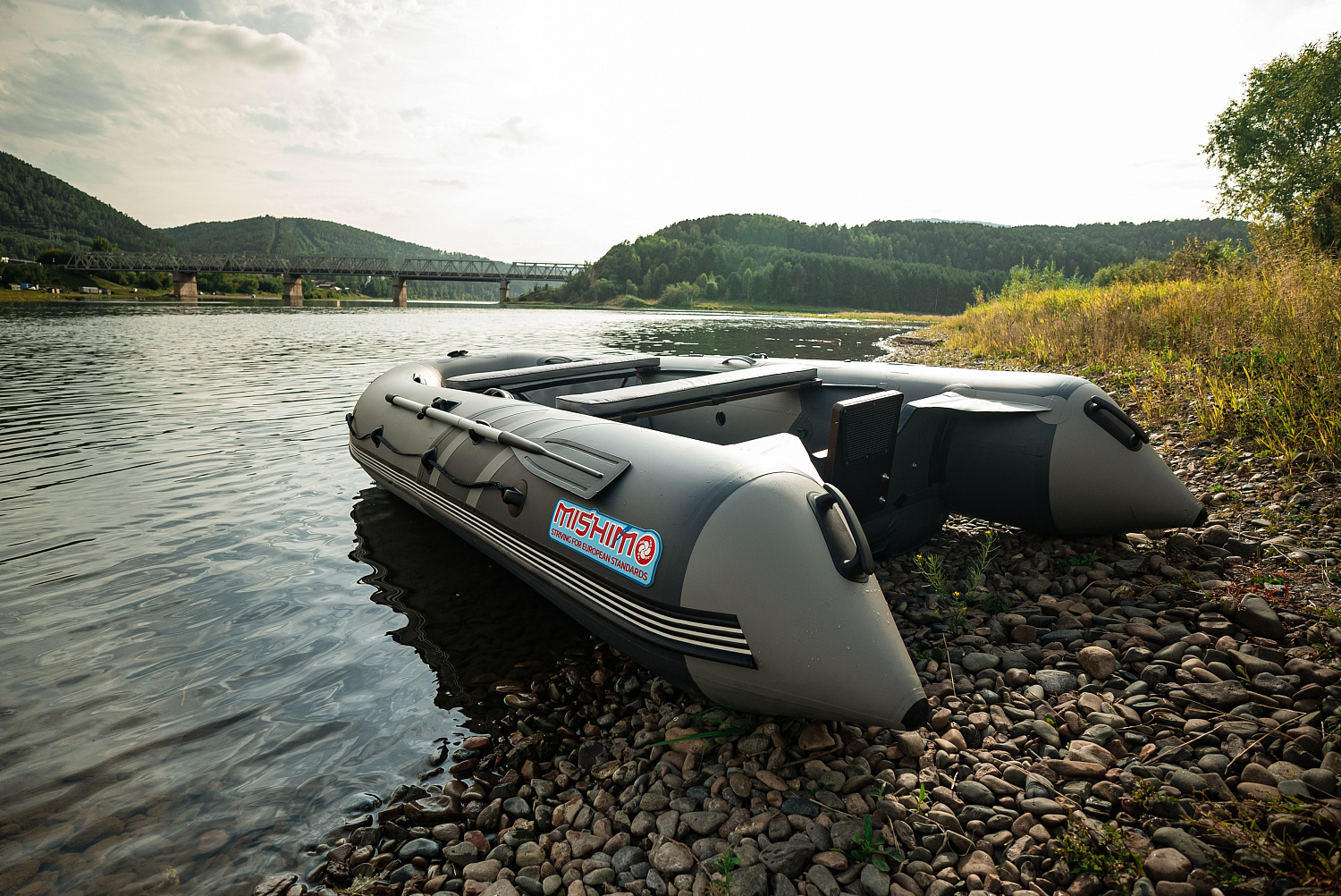 Лодка MISHIMO RIVER JET 390 под водомет в Астрахани