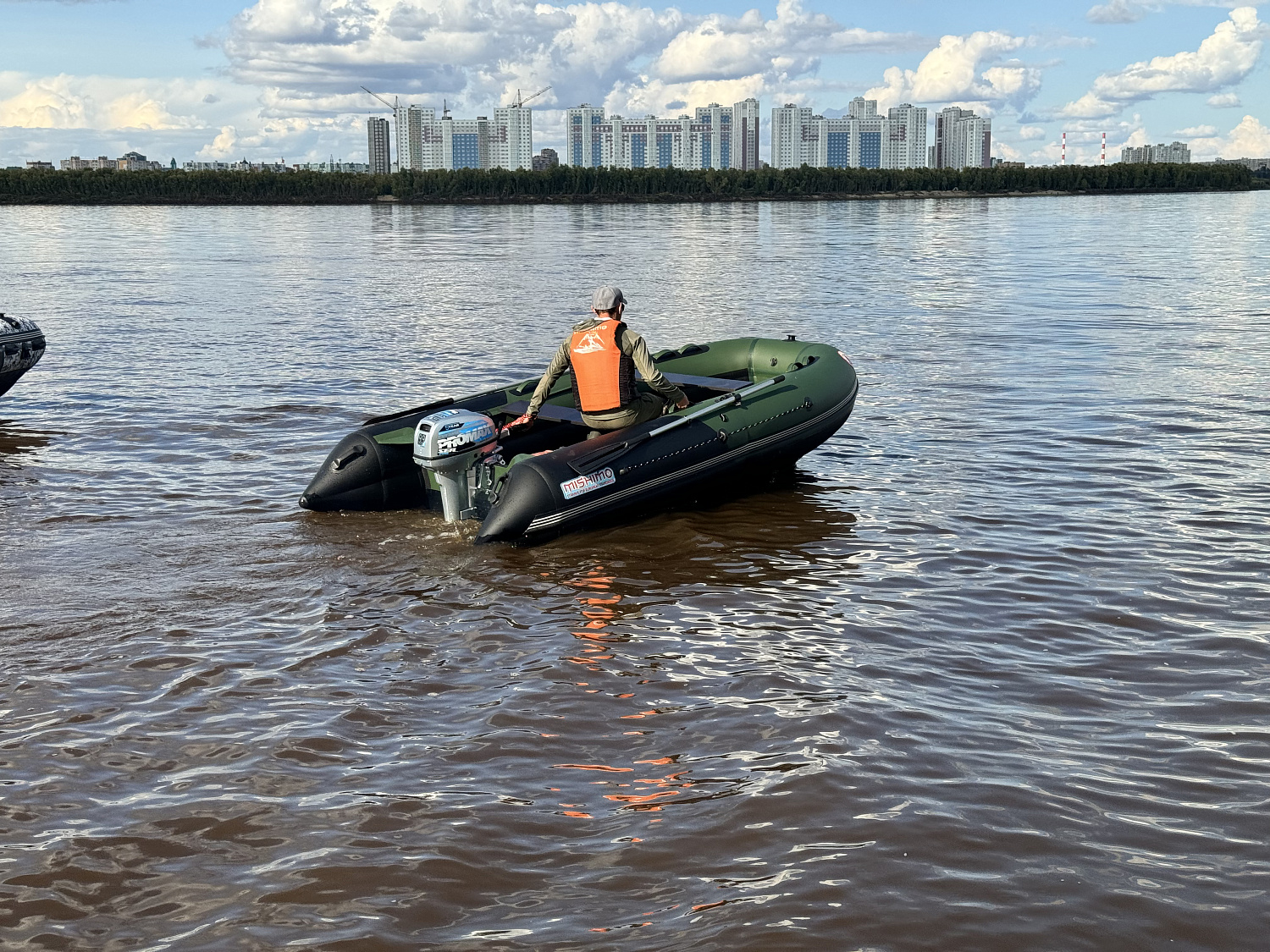 Лодка MISHIMO BIG FLOOR 380 в Астрахани