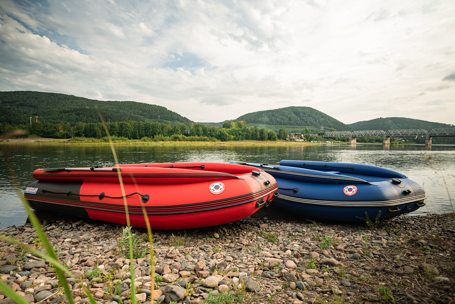 Лодка MISHIMO RIVER FJET PRO 430  под водомет в Астрахани