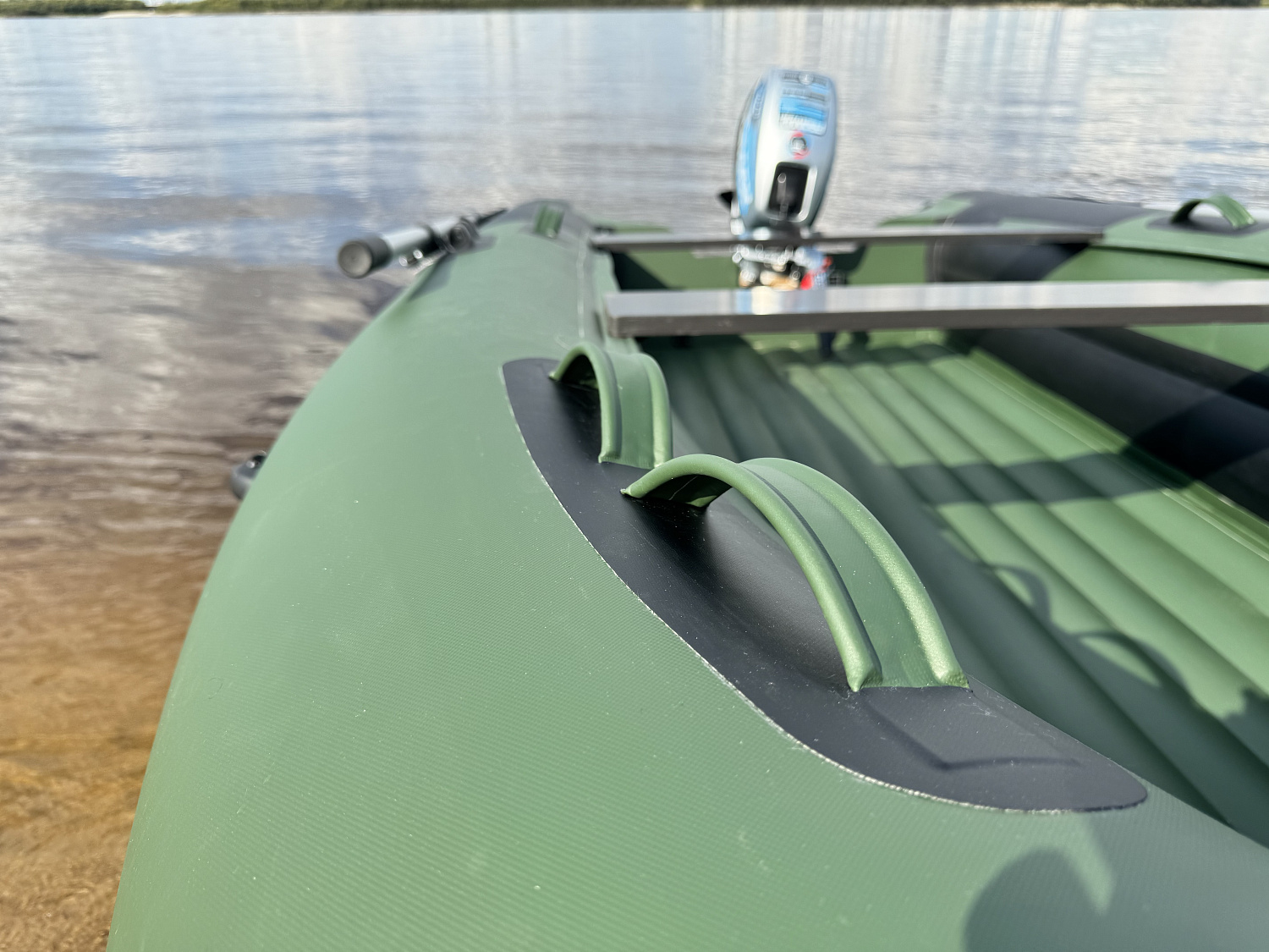 Лодка MISHIMO BIG FLOOR 380 в Астрахани