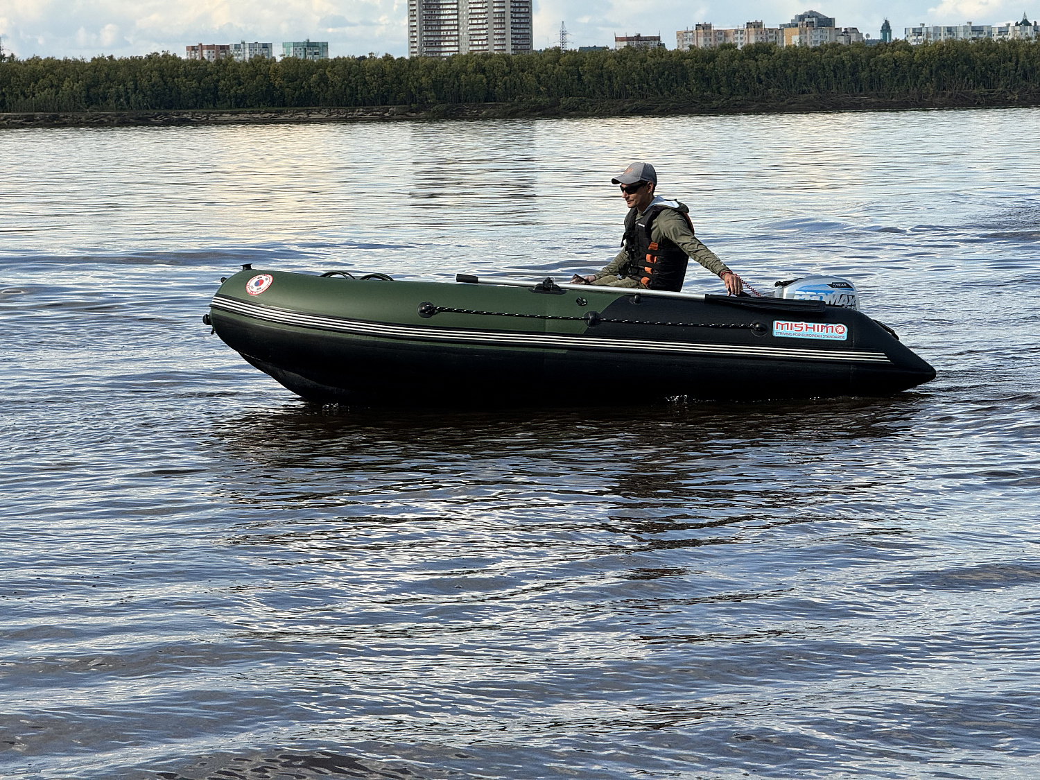 Лодка MISHIMO BIG FLOOR 380 в Астрахани