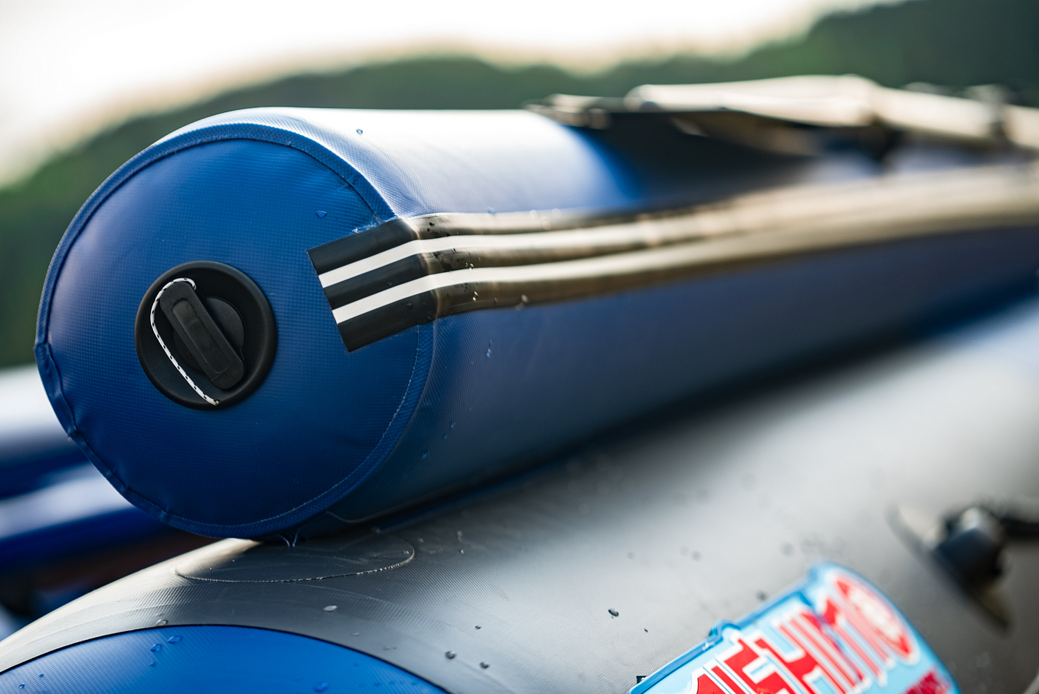 Лодка MISHIMO RIVER FJET PRO 430  под водомет в Астрахани