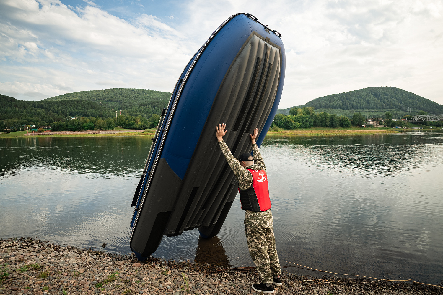 Лодка MISHIMO RIVER FJET PRO 430  под водомет в Астрахани