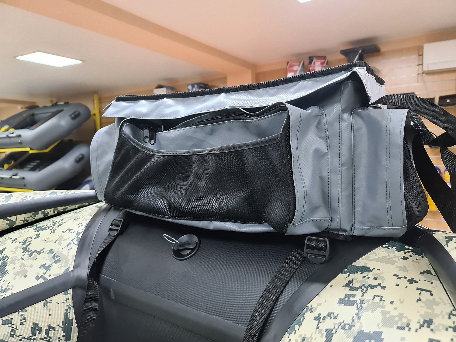 СУМКА ЛЮКС НА БАЛЛОН ДЛЯ ЛОДОК ПВХ 50Х25Х25 СМ в Астрахани